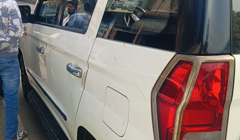 
								2019 Mahindra TUV300 full									